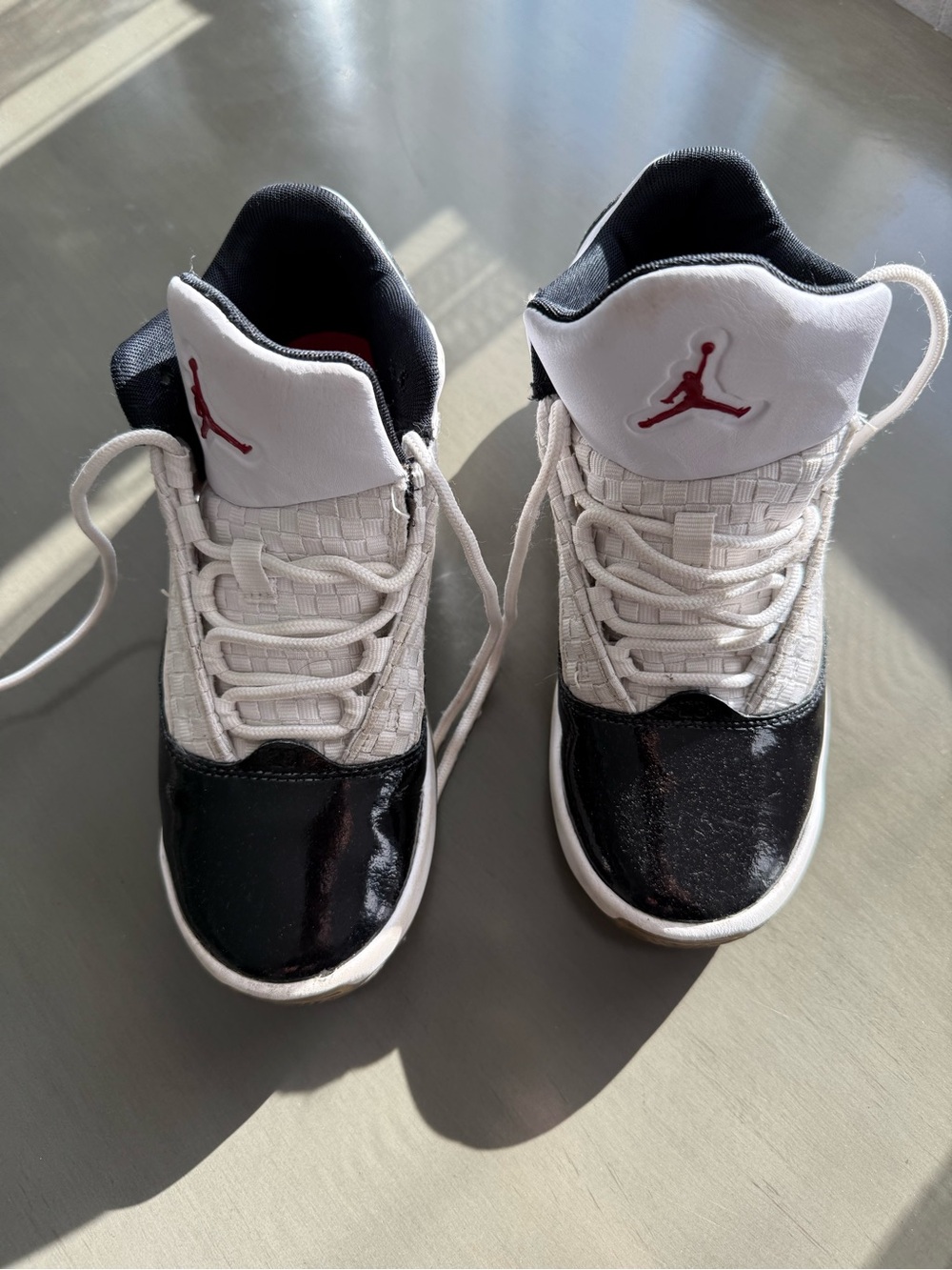 Jordan Kids White, Black & Red Retro Basket Sneakers
